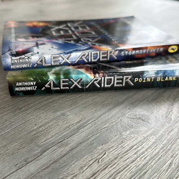 Alex Rider Stormbreaker & Point Blank Books (Series # 1 & 2) - Picture 5 of 5